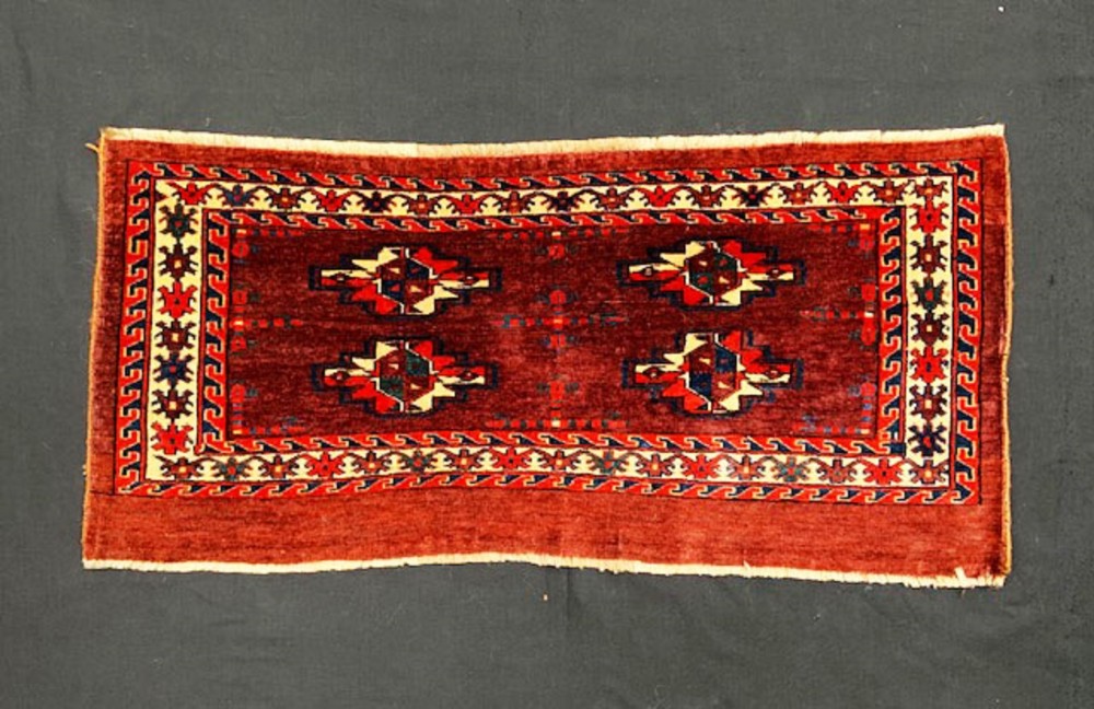 Antique Turkmen 4-Gul Torba, Yomut - Karadshli Tribe, Trans-Caspian Steppes, Turkmenistan, Central Asia.
