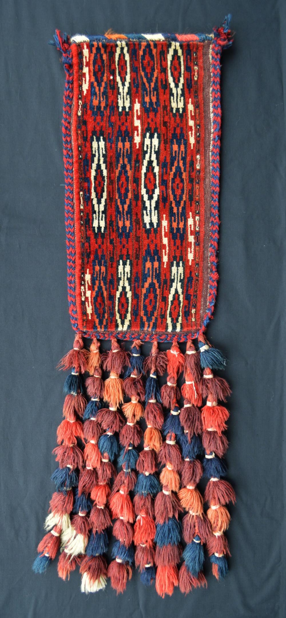 Antique Turkmen Igsalyk (spindle-bag), Yomut Tribe, Trans-Caspian Steppes, Turkmenistan, Central Asia.