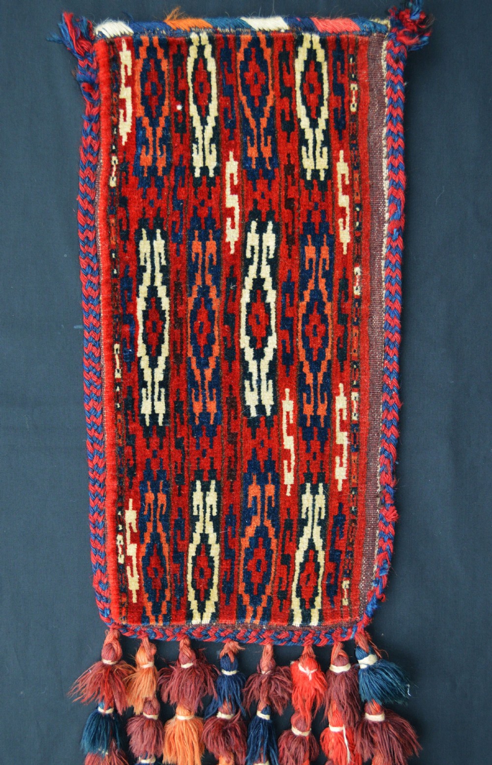 Antique Turkmen Igsalyk (spindle-bag), Yomut Tribe, Trans-Caspian Steppes, Turkmenistan, Central Asia. View II
