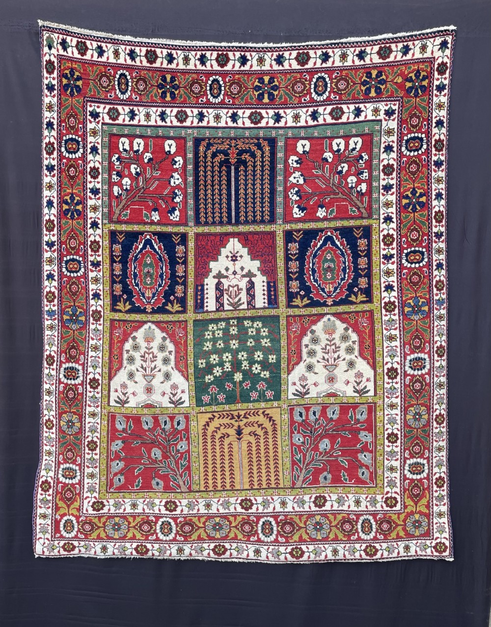 Bakhtiari 'Khan' Rug, Bakhtiari Tribes, The Chahar Mahal, Western Persia.
