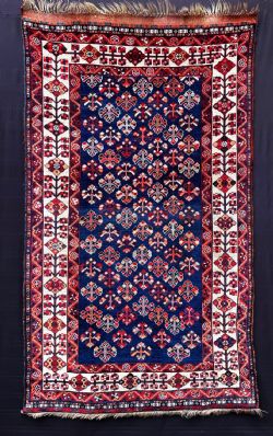 ANTIQUE QASHQA'I RUG SHESH BOLUKI SUBTRIBE FARS PROVINCE SOUTHWEST PERSIA