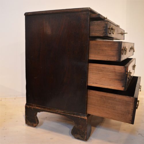 GEORGIAN CHEST OF DRAWERS - ADDITIONAL PHOTO 2