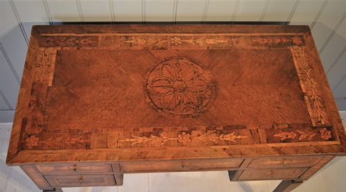 ITALIAN SIDE TABLE - ADDITIONAL PHOTO 1
