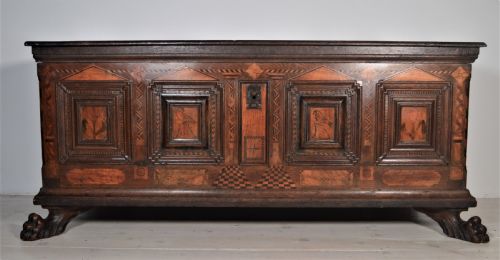 cassone coffer - CATEGORY: ANTIQUE CHESTS - DATED 17TH CENTURY