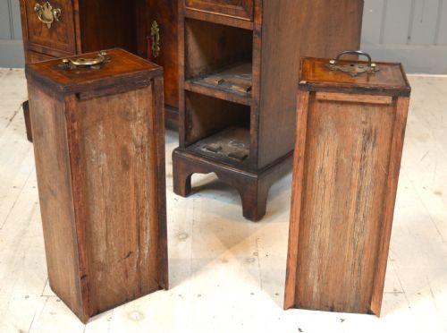 KNEE HOLE DESK IN WALNUT - ADDITIONAL PHOTO 7