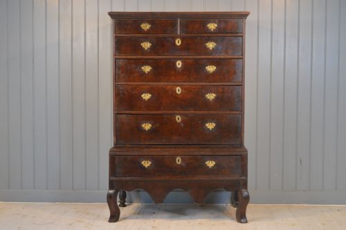 OAK CHEST ON STAND - ADDITIONAL PHOTO 1