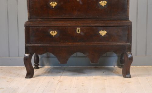 OAK CHEST ON STAND - ADDITIONAL PHOTO 4