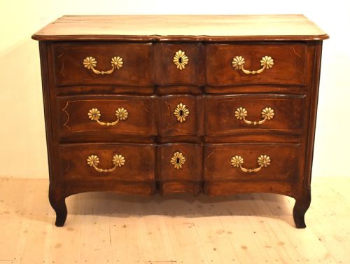 FRENCH PROVINCIAL WALNUT COMMODE - ADDITIONAL PHOTO 1