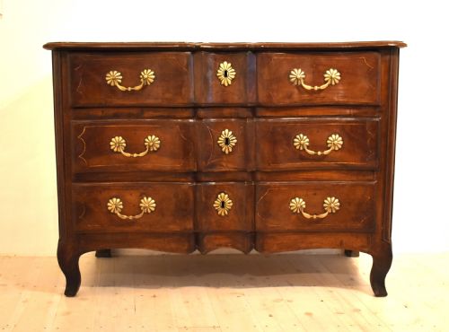 FRENCH PROVINCIAL WALNUT COMMODE - ADDITIONAL PHOTO 2