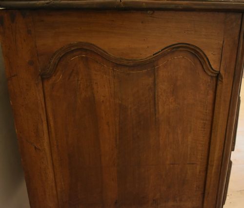 FRENCH PROVINCIAL WALNUT COMMODE - ADDITIONAL PHOTO 11
