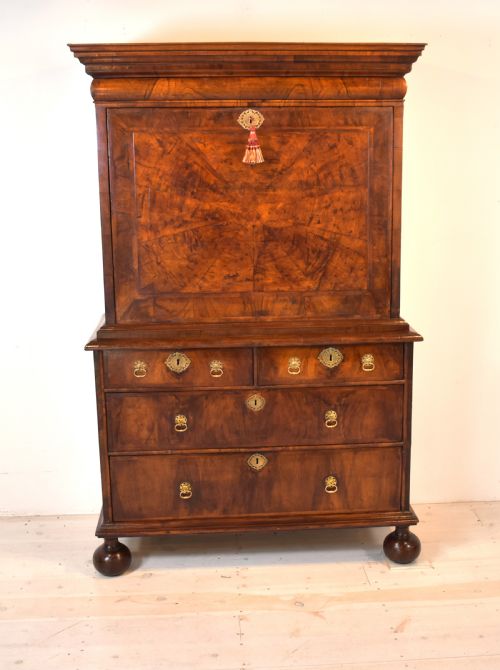 WALNUT SECRETAIRE QUEEN ANNE - ADDITIONAL PHOTO 7