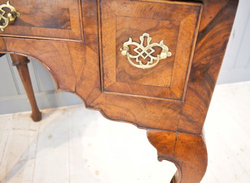 18TH CENTURY WALNUT LOWBOY SIDE TABLE - ADDITIONAL PHOTO 6