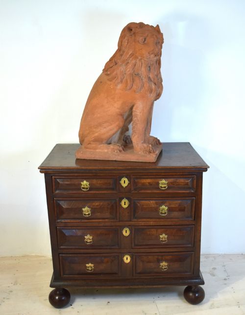 LION IN POTTERY - ADDITIONAL PHOTO 2