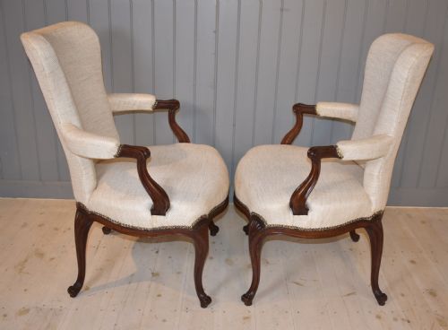 PAIR OF FRENCH HEPPLEWHITE CHAIRS - ADDITIONAL PHOTO 3