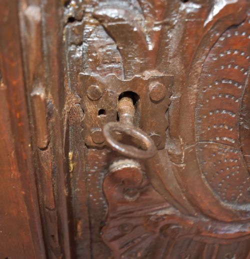WALNUT CASSONE - ADDITIONAL PHOTO 10