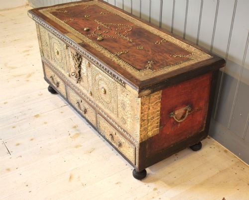 ZANZIBAR CHEST - ADDITIONAL PHOTO 5