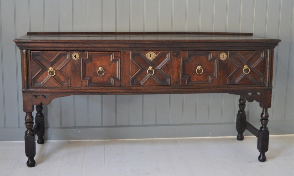 Dresser base