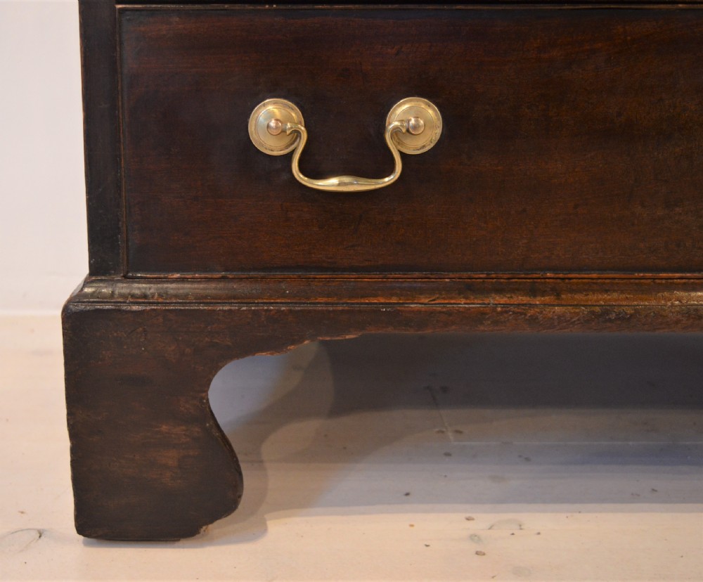 Georgian chest of drawers View II