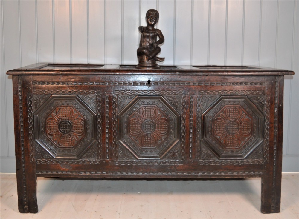 Oak coffer