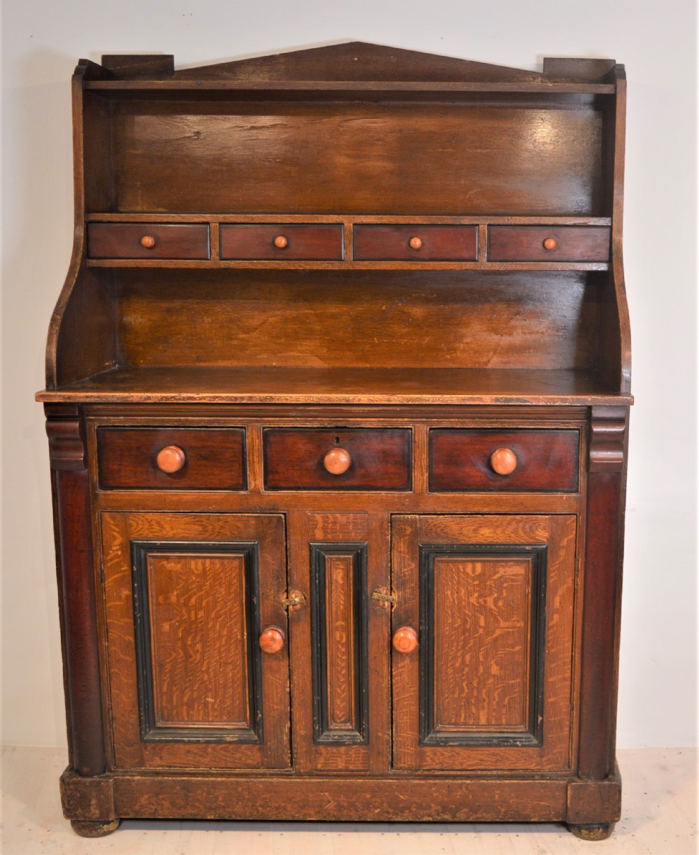 Scottish Dresser