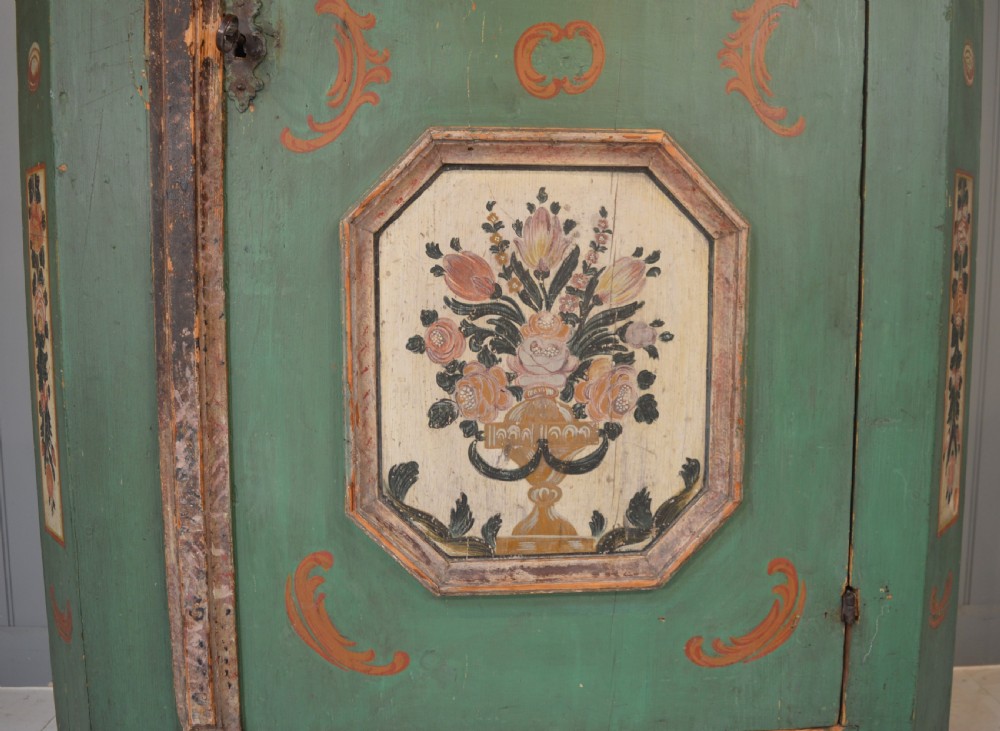 painted cupboard View IV