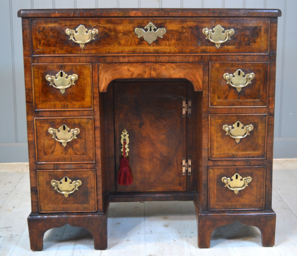 Knee Hole desk in walnut