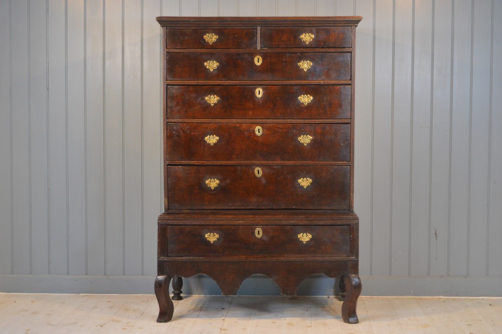 Oak chest on stand View II