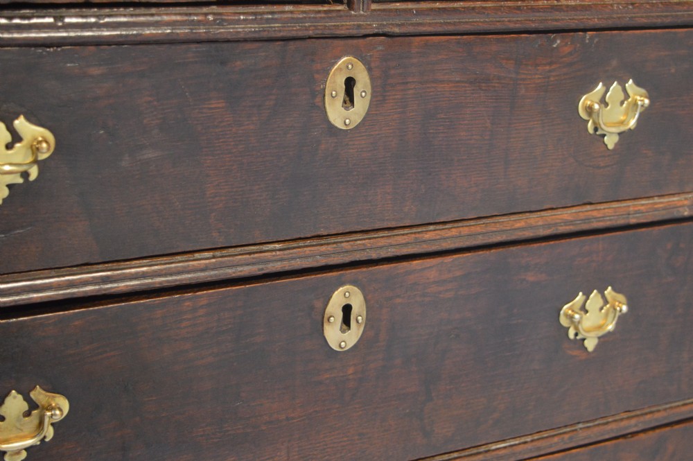 Oak chest on stand View VIII