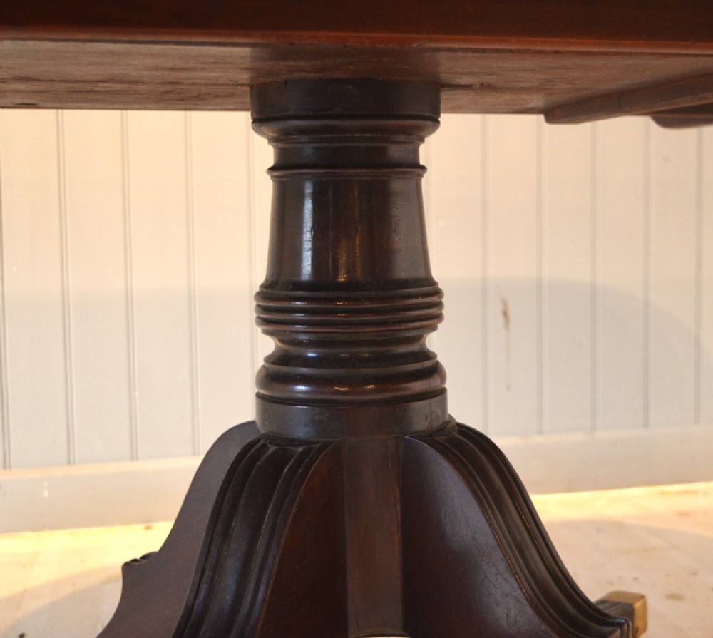 mahogany dining table View IV