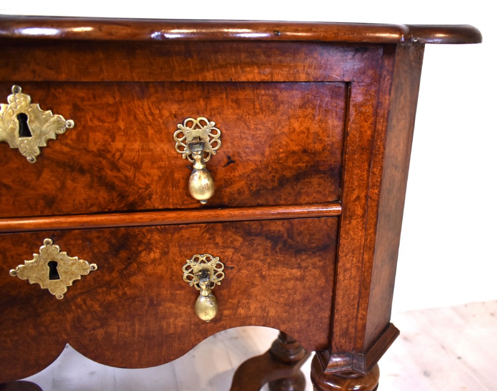 Dutch side table in Amboyna  View IV