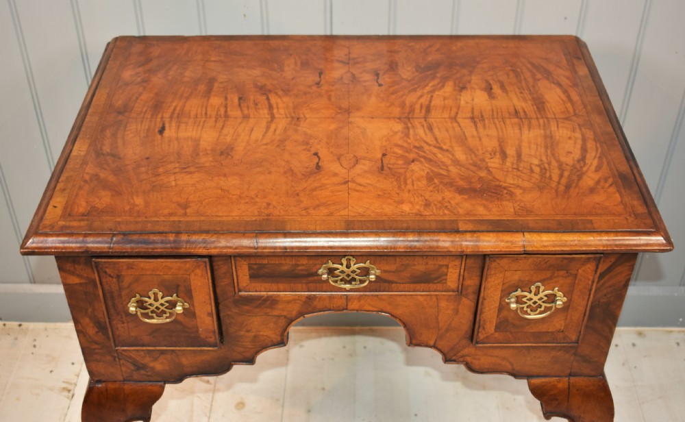 18th century walnut lowboy side table View IV
