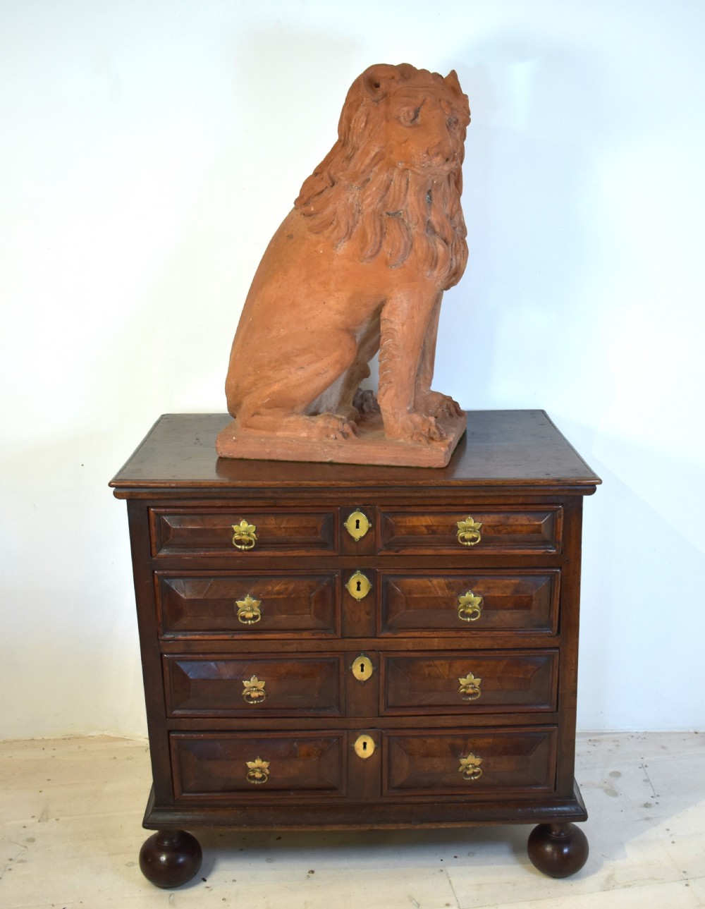 lion in pottery View III