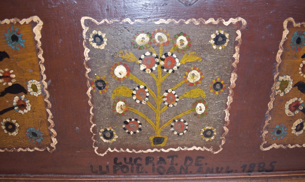 Painted pine box 1885 View III