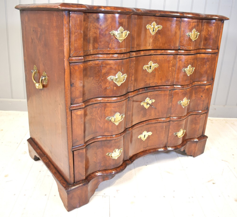 Elm chest of drawers commode