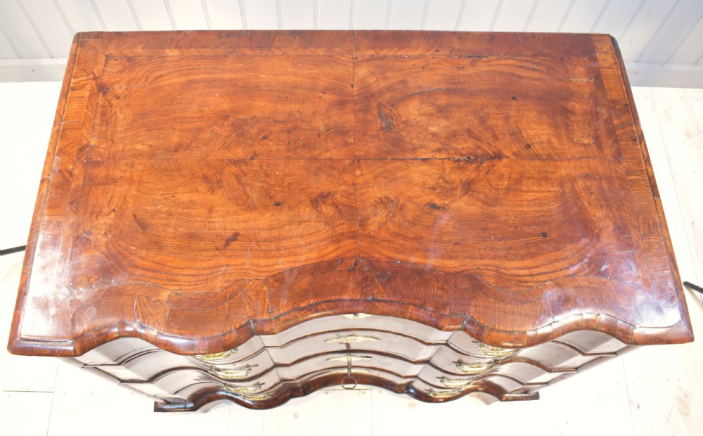 Elm chest of drawers commode View III