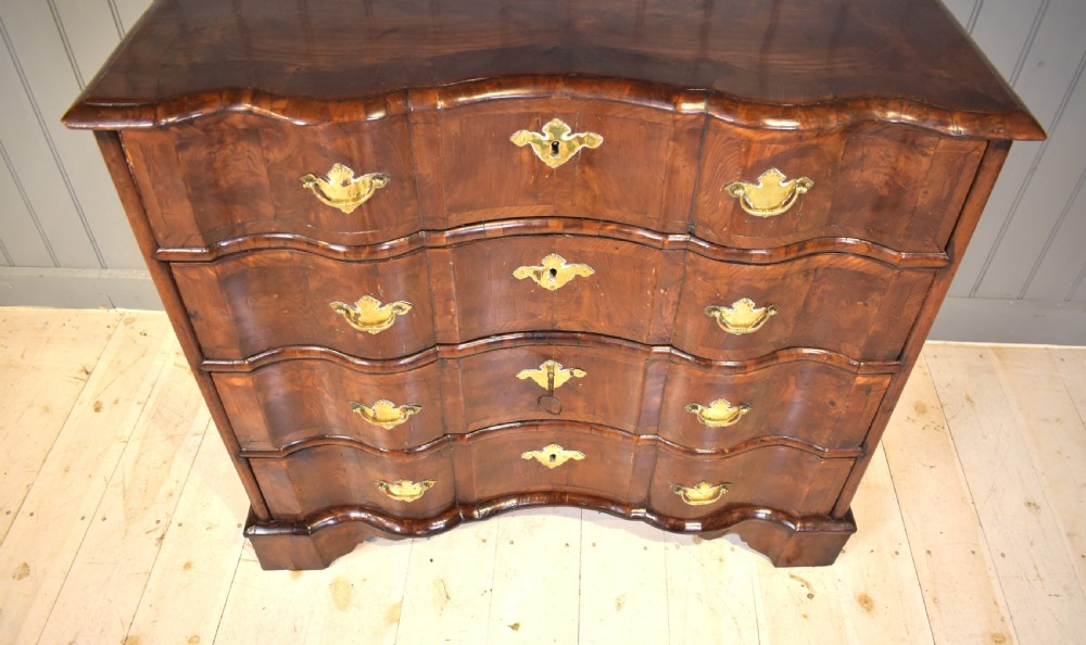 Elm chest of drawers commode View VI