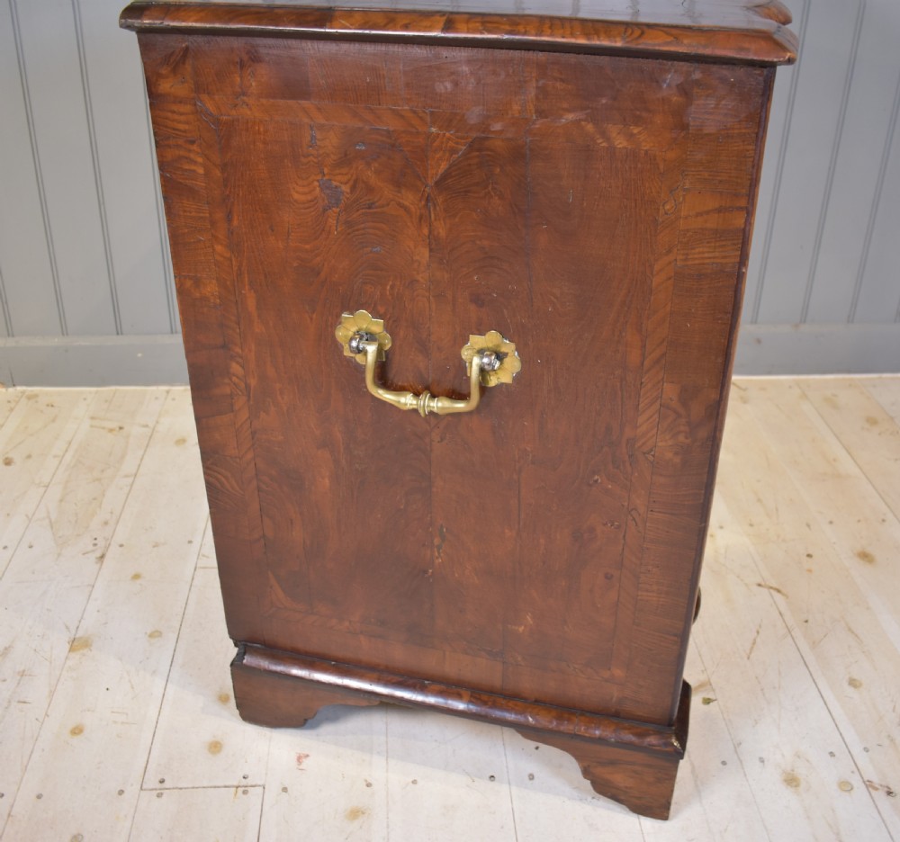 Elm chest of drawers commode View XI