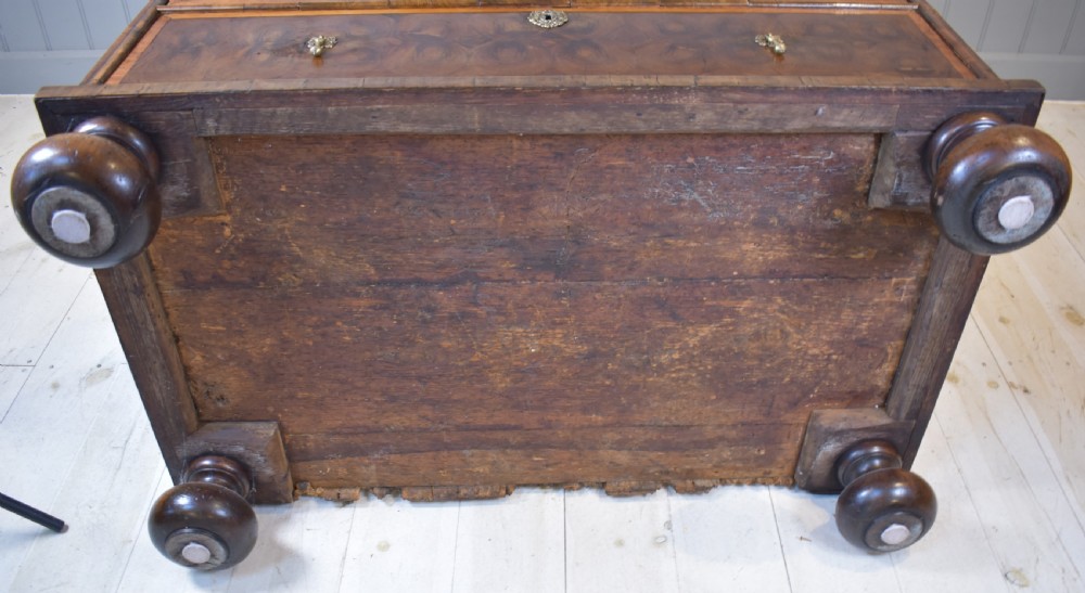 Oyster laburnum chest of drawers  View XI
