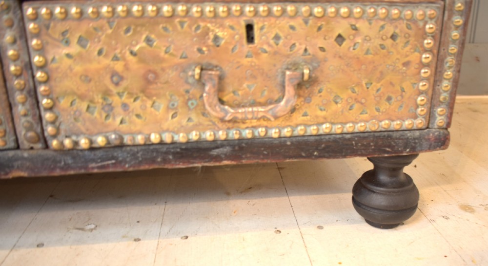 Zanzibar chest View IX