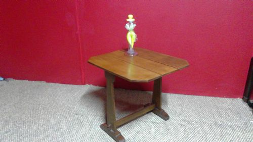 arthur.w.simpson of kendal small oak arts and crafts cottage drop leaf table similar to heals designs of the period