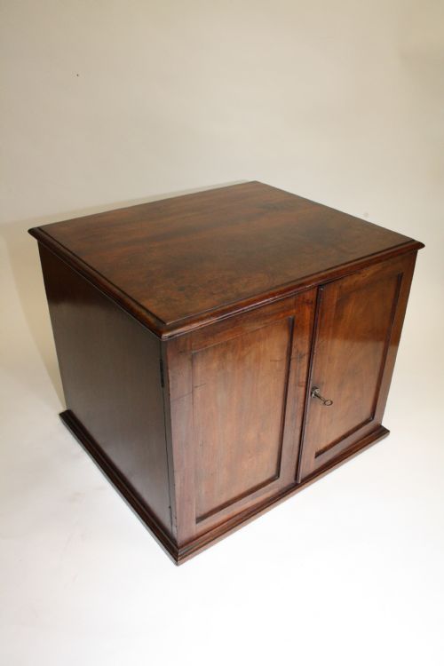 Super Quality Box Cabinet