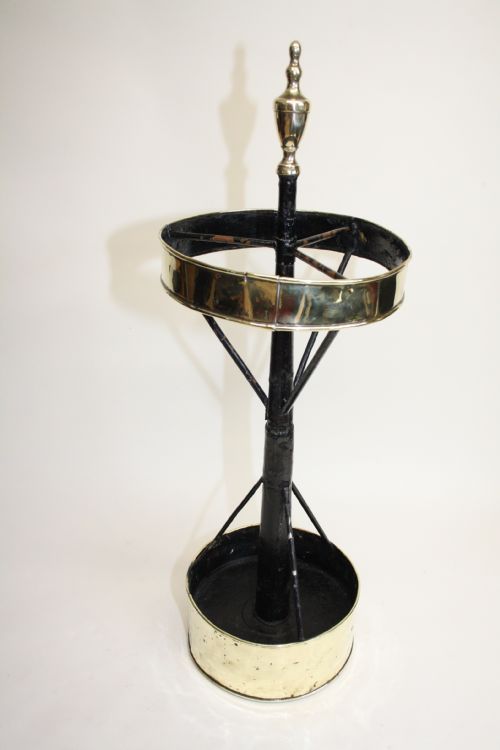 Bomb Shell Stick Stand