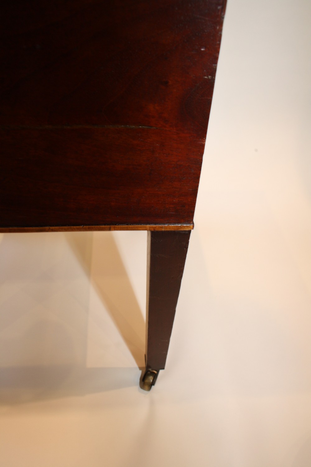 Early 19th Century Mahogany Cellaret View VIII