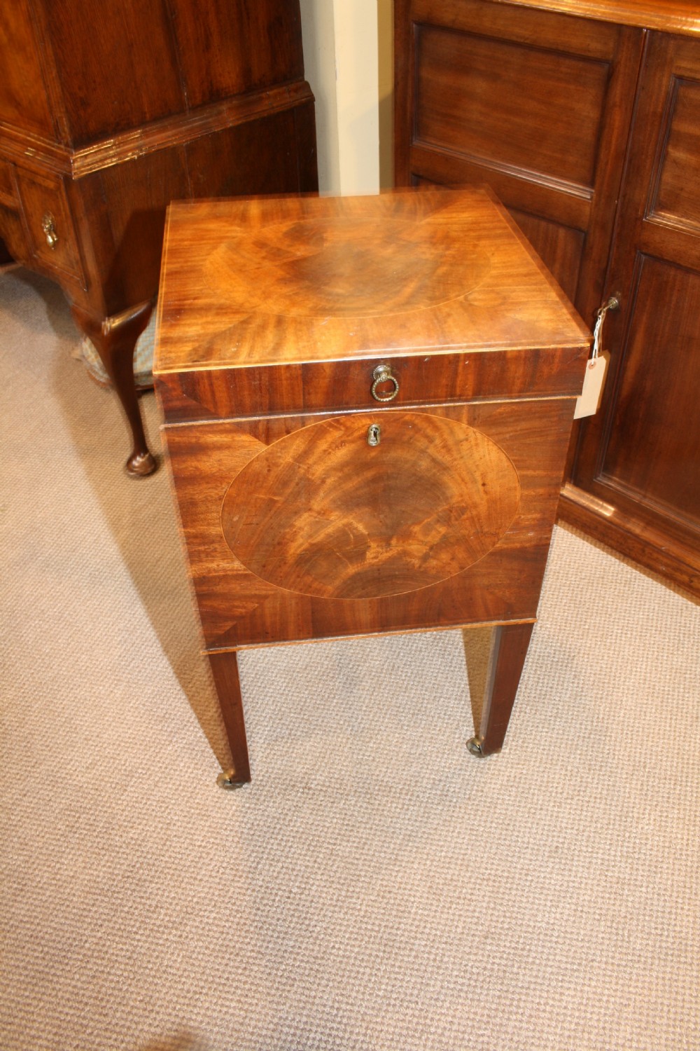 Early 19th Century Mahogany Cellaret View IX