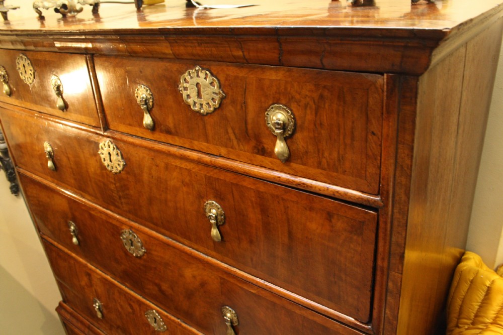 18th Century Walnut Chest on Stand View XII