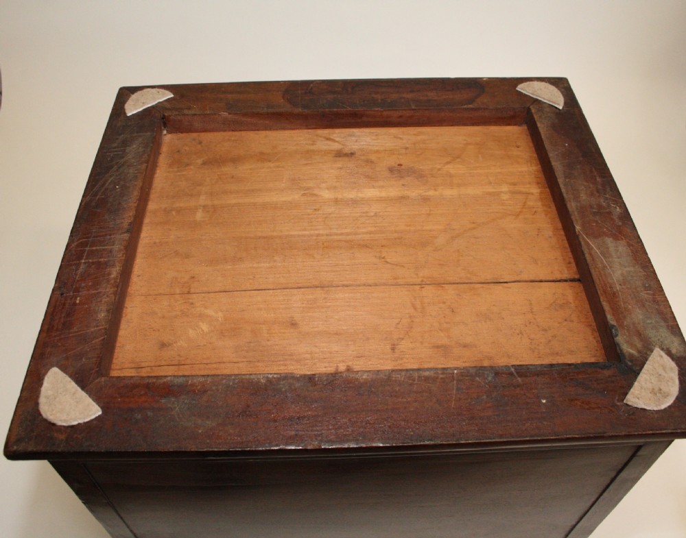 Super Quality Box Cabinet View II