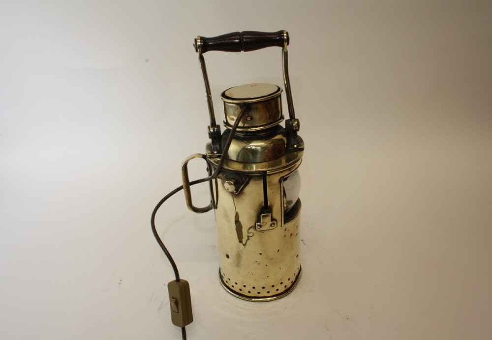 Brass Table Lamp View V