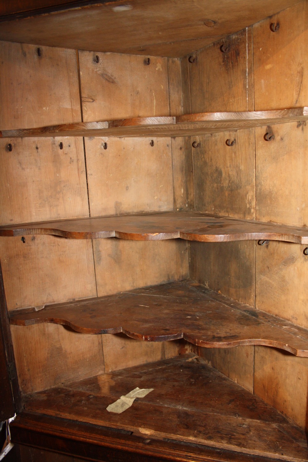 Late 18th century oak floor standing corner cupboard View VI