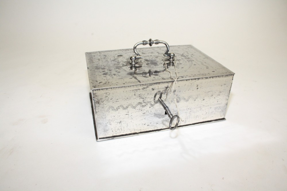 Early 20th century chromes trong box