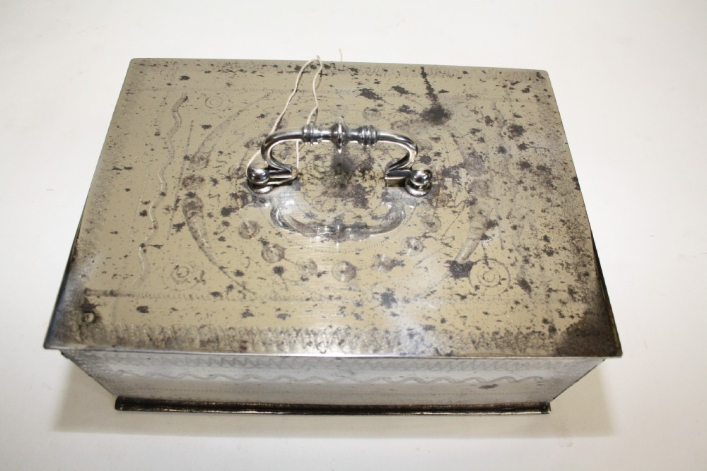 Early 20th century chromes trong box View V